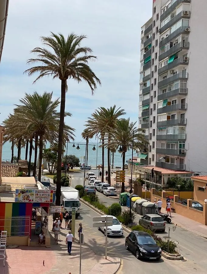 Las Palmeras location